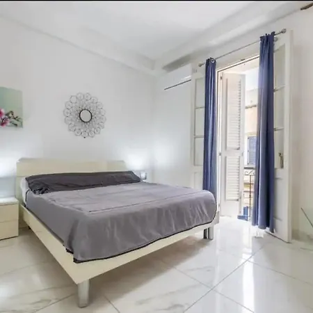 2 Bedroom In Sliema, Malta No 6 * Sliema